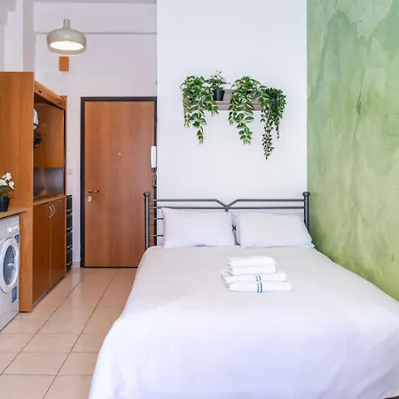 Kosmos Sercvice Beautiful 2 テッサロニキ