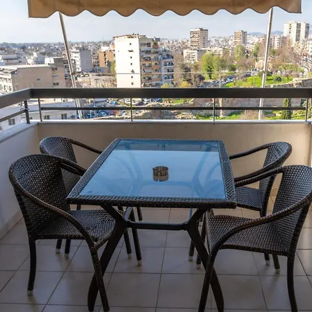 Kosmos Sercvice Beautiful 2 With Additional Cost Parking Appartement Thessalonique