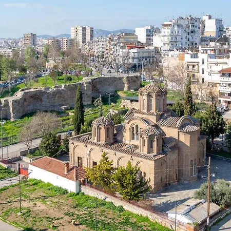 Kosmos Sercvice Beautiful 2 アパート